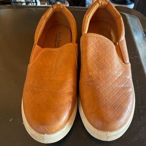 Women’s Slip-on Shoes